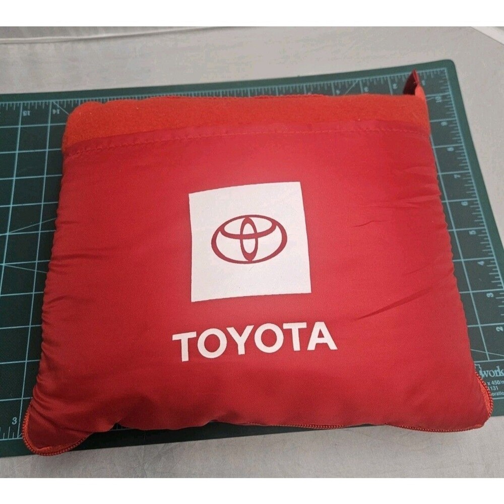 Toyota Fleece Travel Blanket Red Zip Around 51 in x 60 in